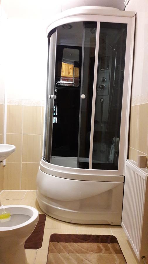U Romana Jaremtsje Buitenkant foto