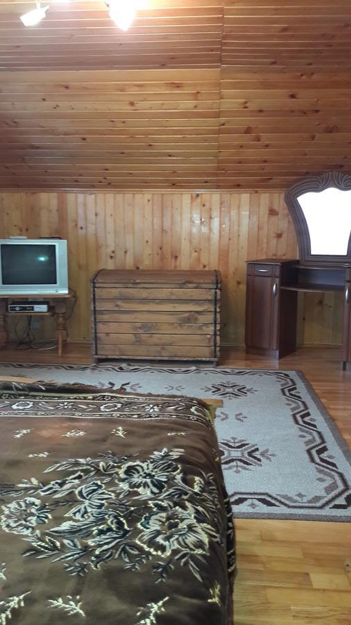 U Romana Jaremtsje Buitenkant foto