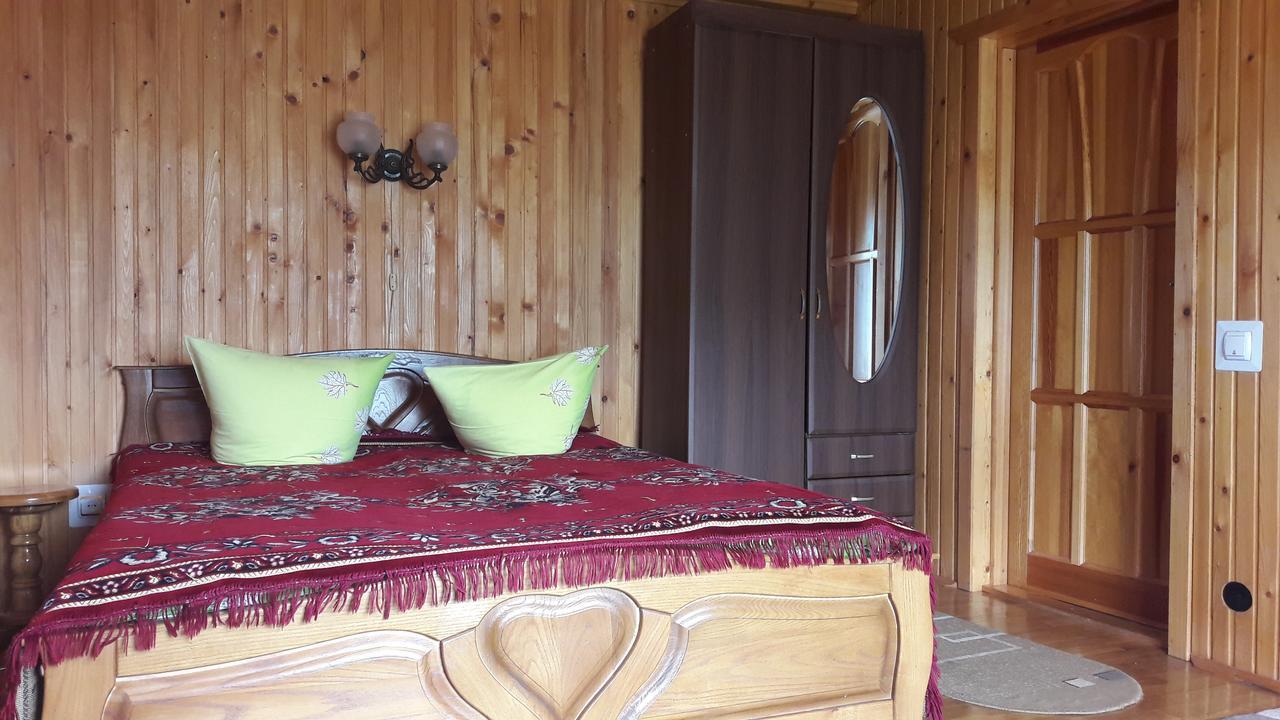 U Romana Jaremtsje Buitenkant foto