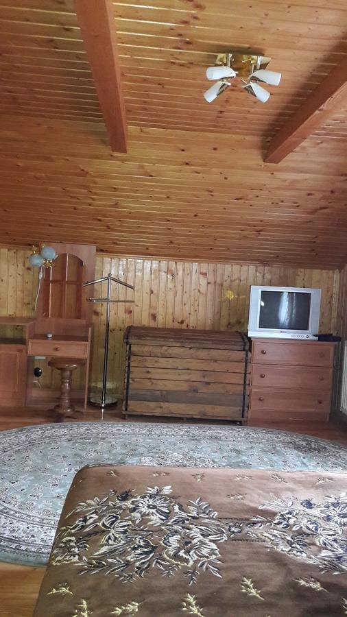U Romana Jaremtsje Buitenkant foto